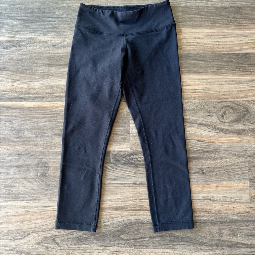 Black Lululemon Cropped leggings sz 2 - Picture 4 of 6